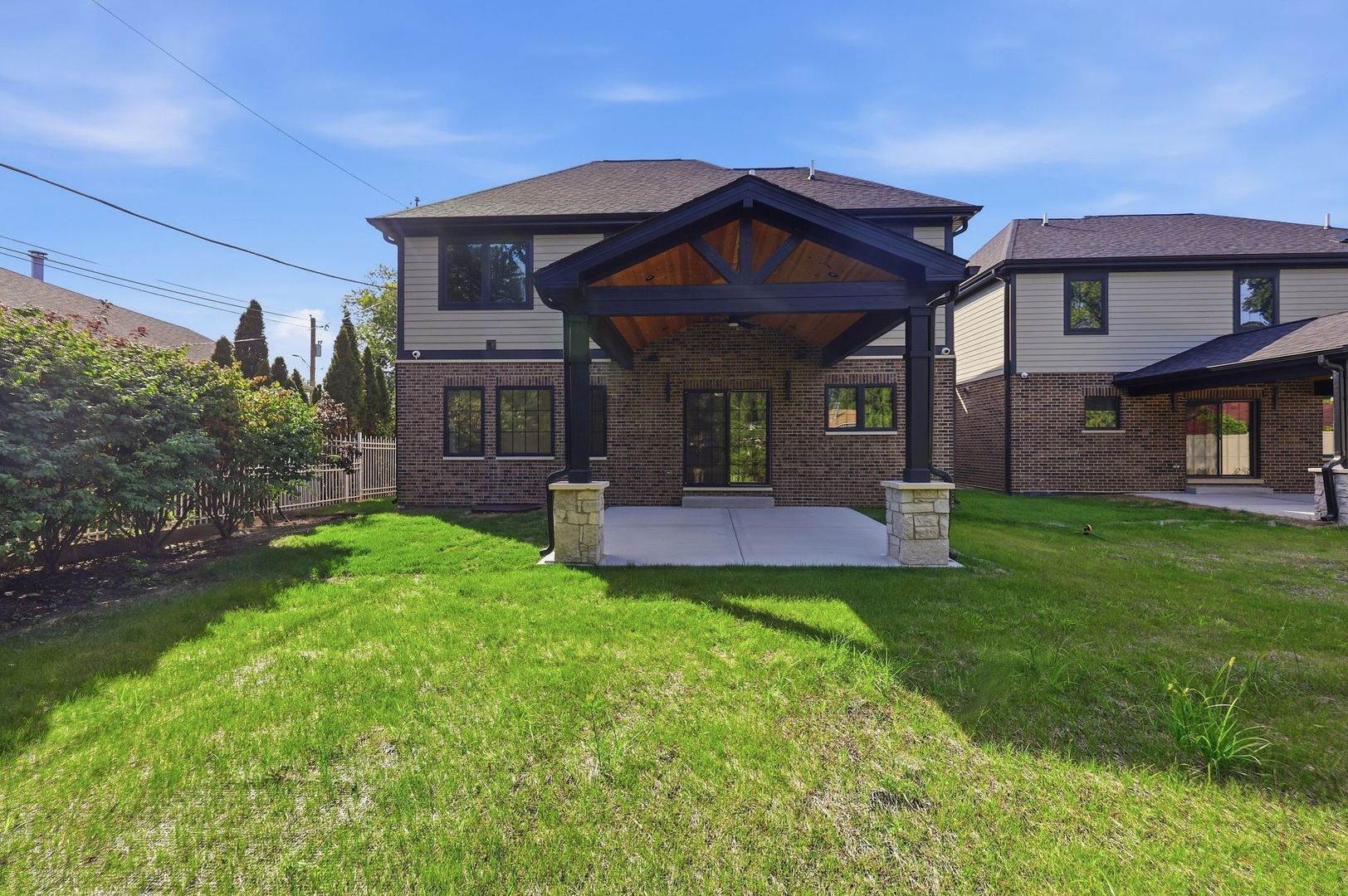 9235 Crescent Court