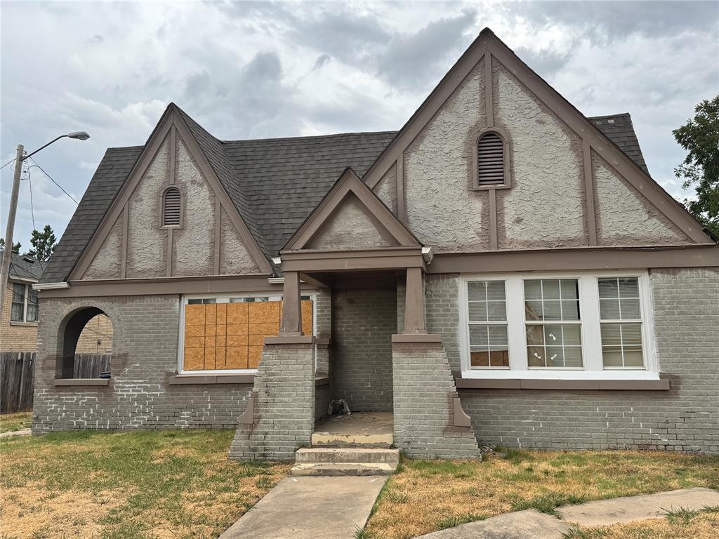 Great investment property. One unit with one bedroom and one bath, The other unit is one bath and two bedrooms. Units on separate meters. Being offered "AS IS"