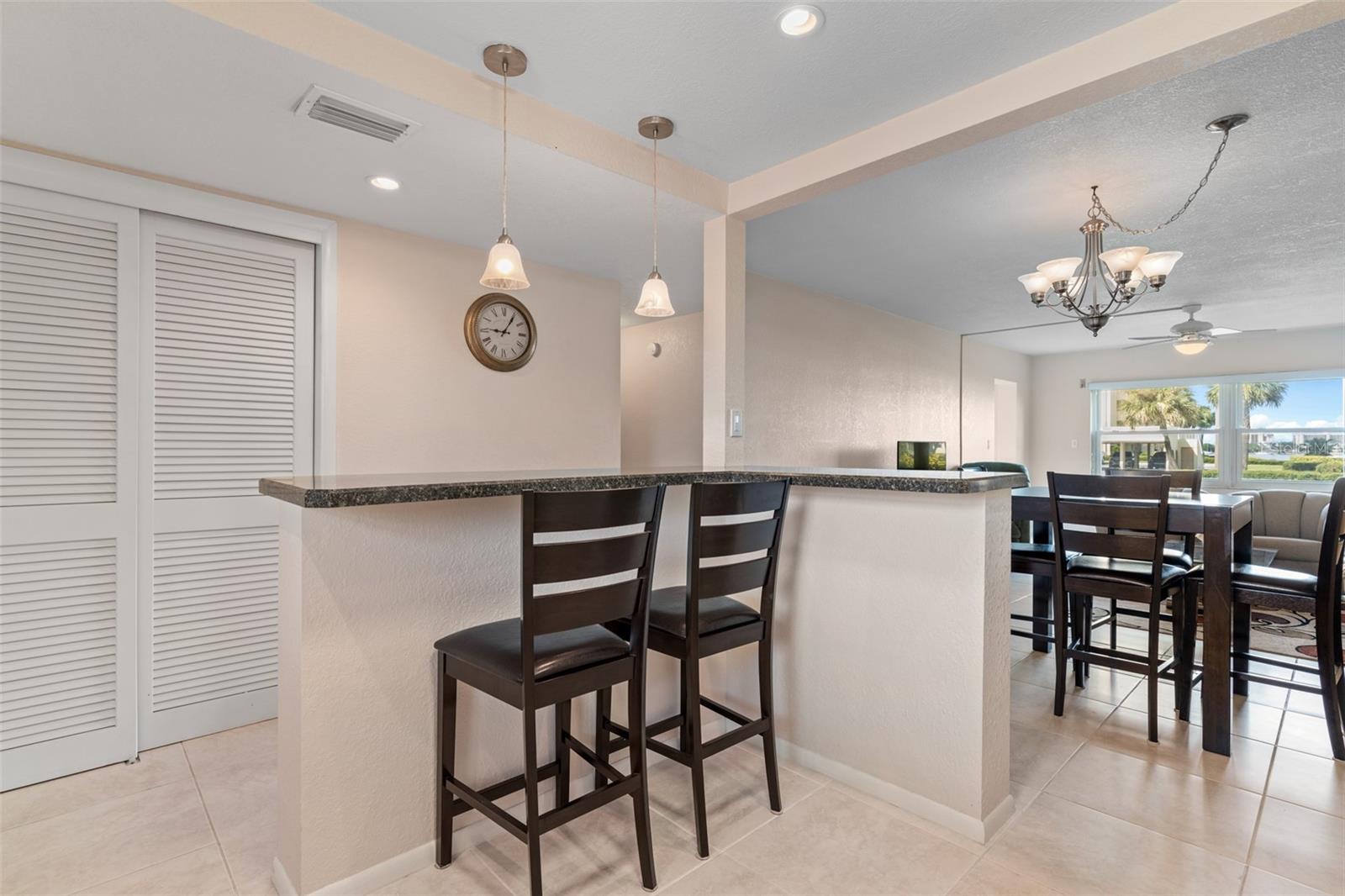 4575 Cove Circle 102