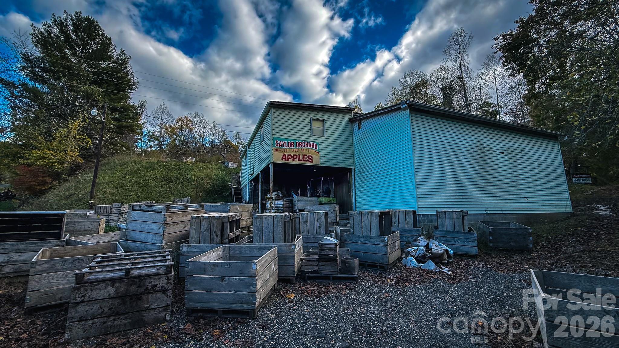 876 Saylor Lake Road