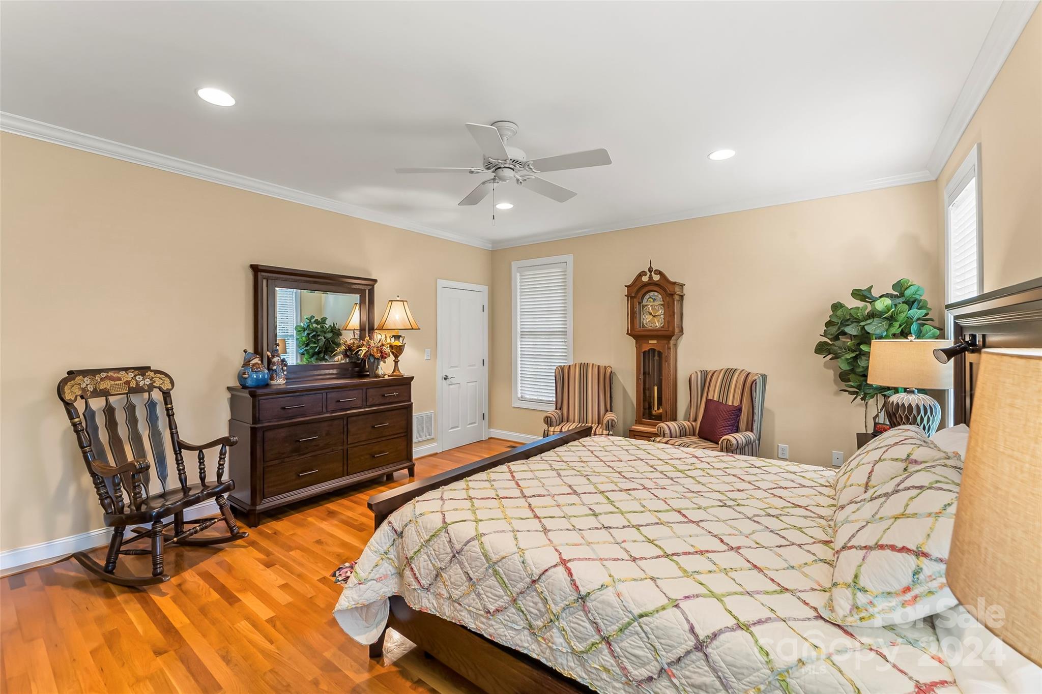 107 Crosscreek Drive