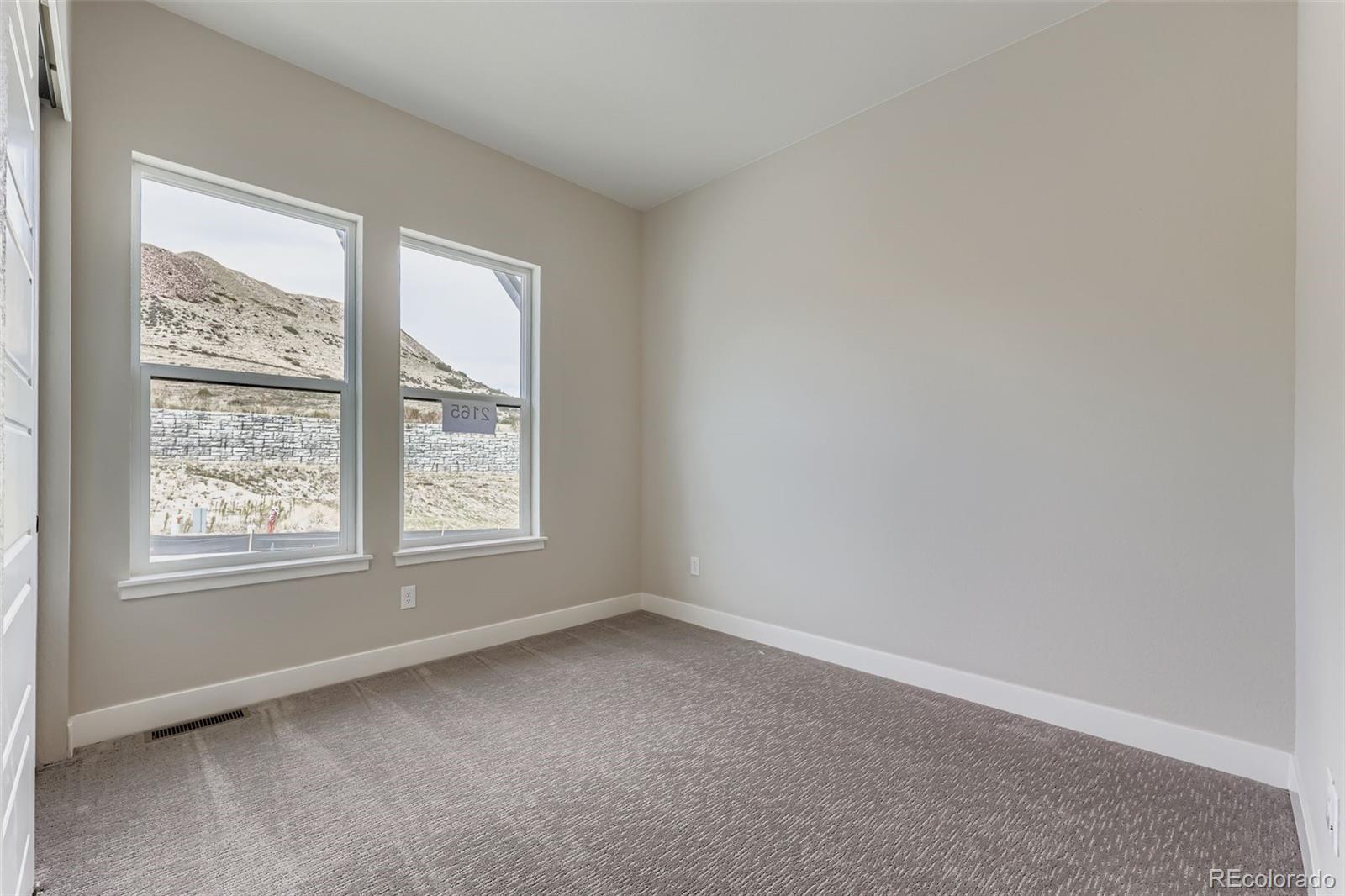 2165 Grayside Circle