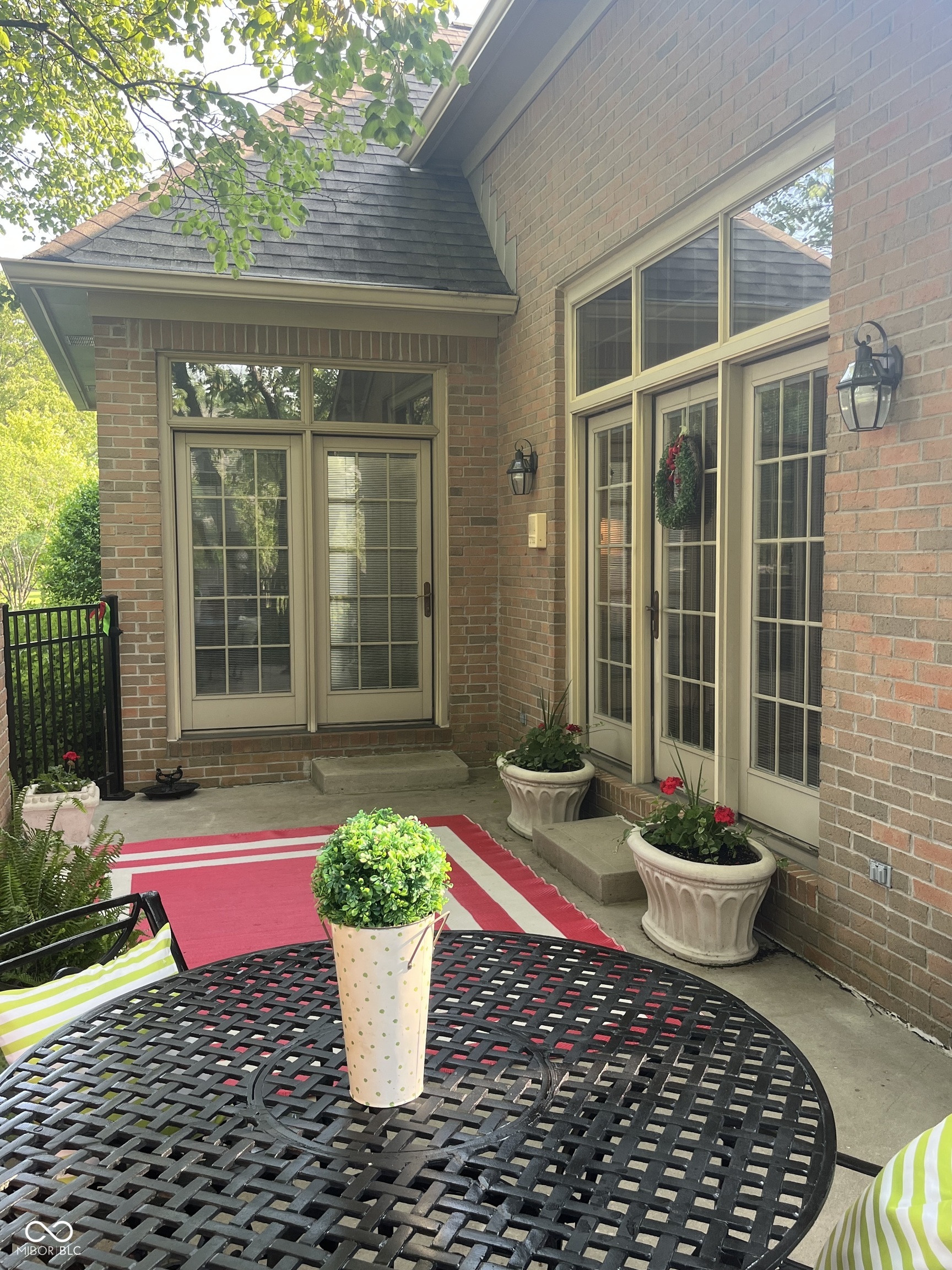 1700 Pathway Drive S