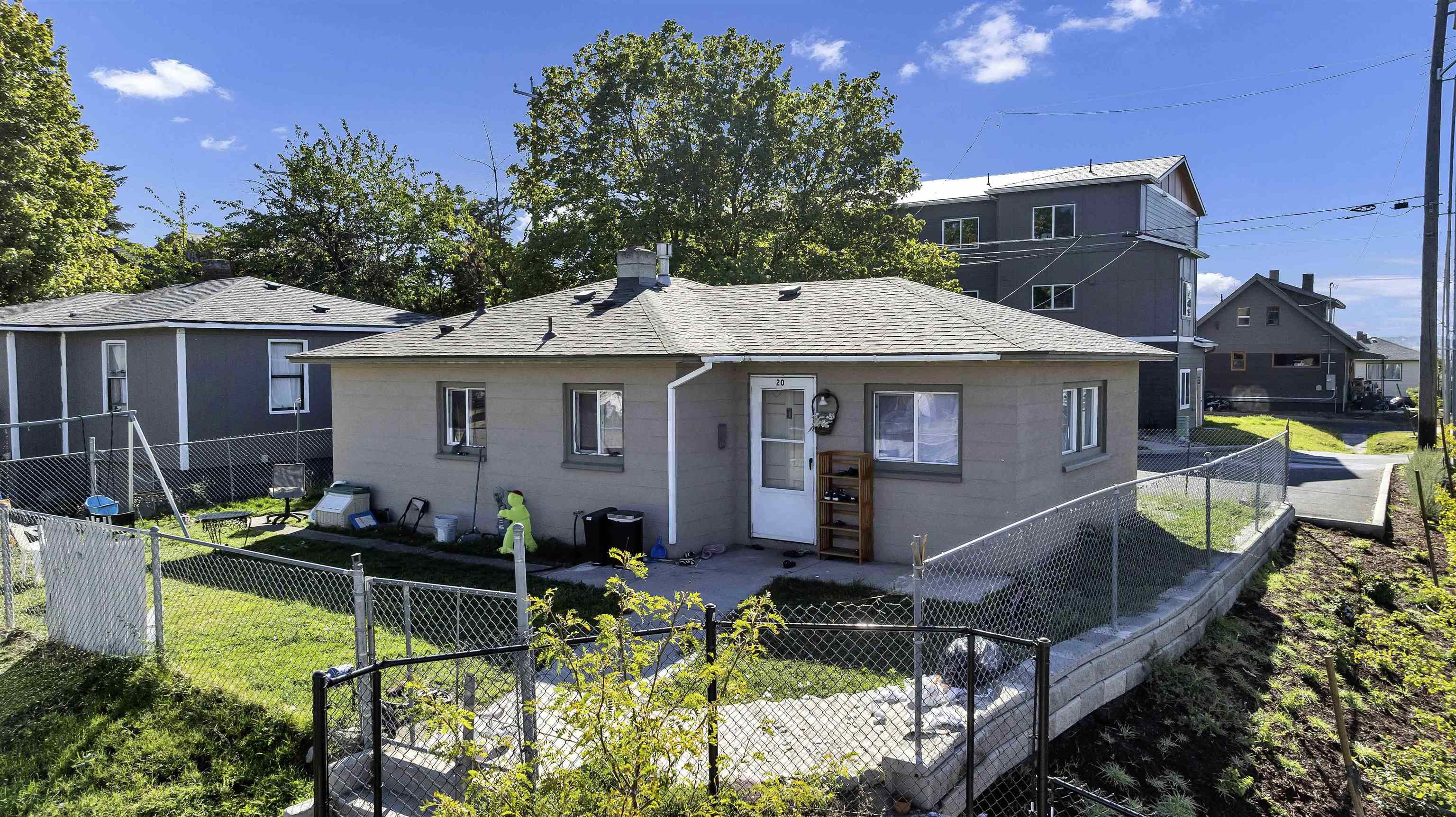 20 E Liberty Ave
