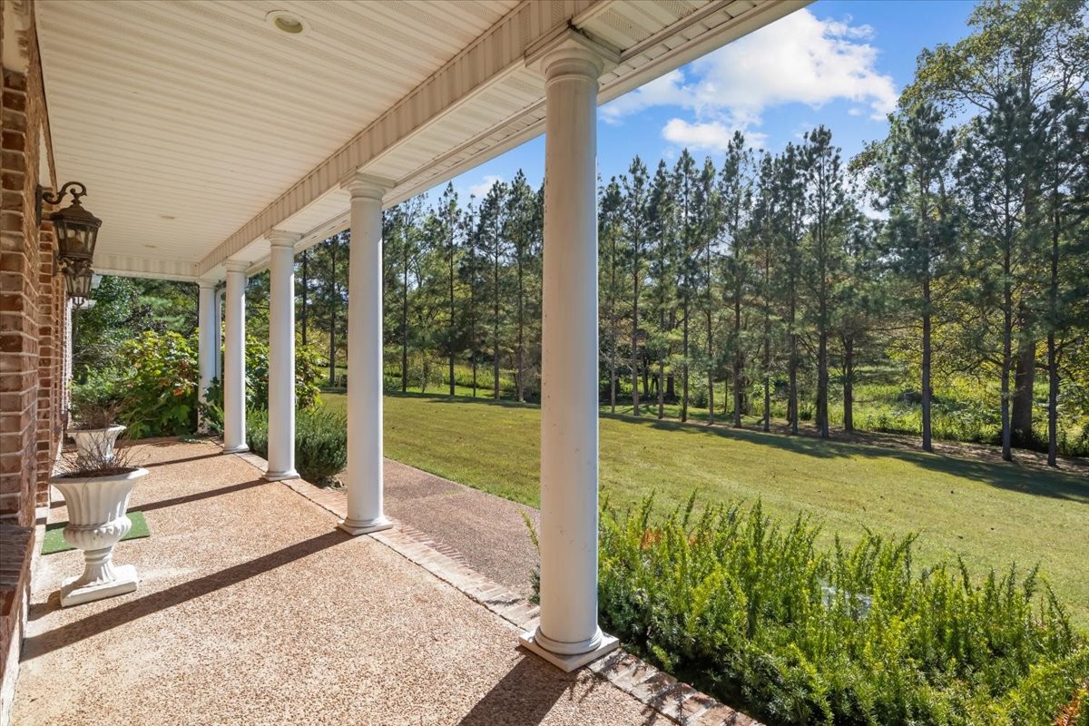 2440 Maple Grove Rd