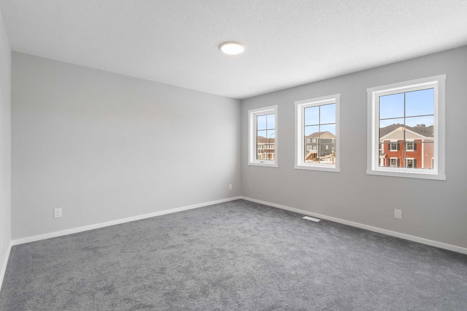 225 Yorkville Boulevard SW