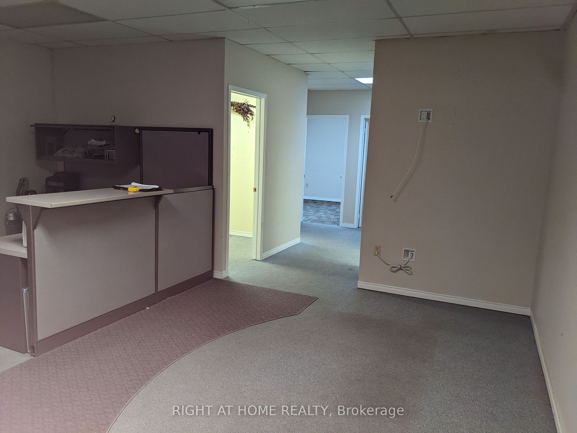 201 W King St 2C