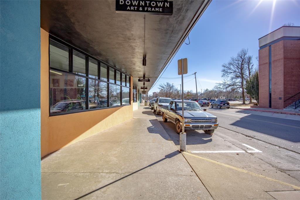 FOR LEASE: Discover the perfect commercial space in the heart of Downtown Norman! Suite 115 at 121 Santa Fe offers 1,360 square feet of prime, versatile space. This property’s location is unbeatable— approximately 1/2 mile to Campus Corner and University of Oklahoma, and surrounded by a vibrant mix of local restaurants, unique shops, and cultural attractions. With monthly art walks and a lively atmosphere, this area draws a steady flow of foot traffic, making it ideal for businesses looking to connect with the community. Enjoy the convenience of ample street parking for customers and clients alike. Whether you’re launching a new venture or looking for a dynamic space to expand, this property provides excellent visibility and accessibility in a sought-after location.