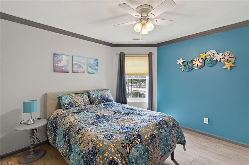 810 E Ocean View Avenue 201