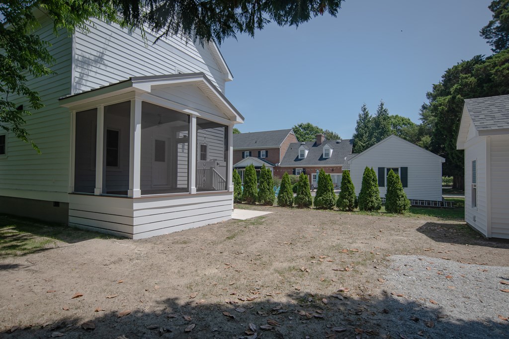 714 Monroe Ave 32