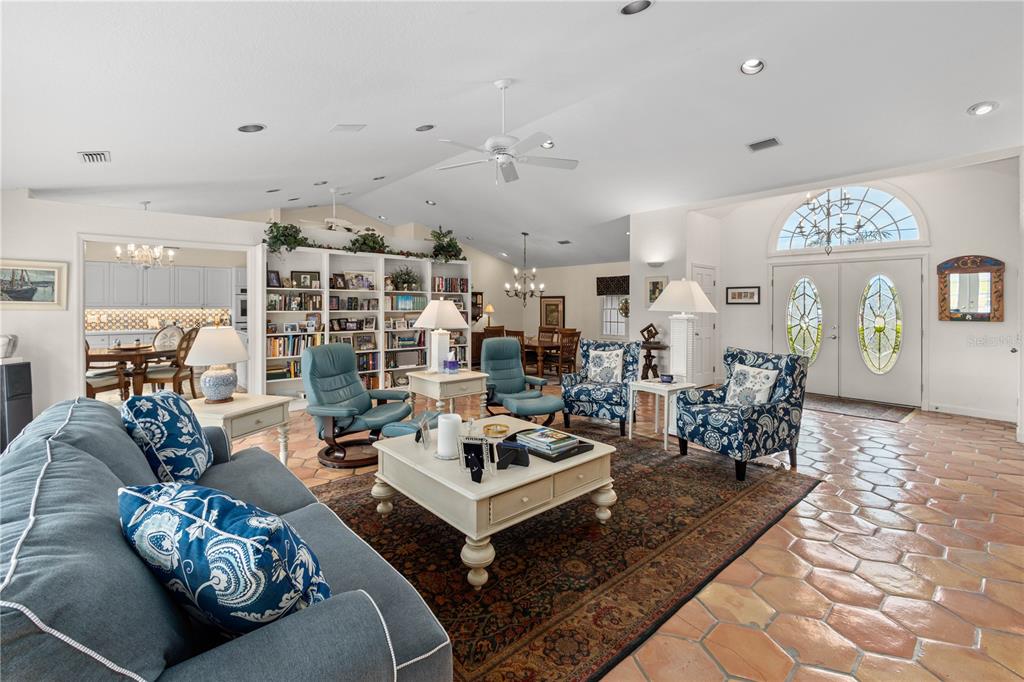 700 Old Compass Road