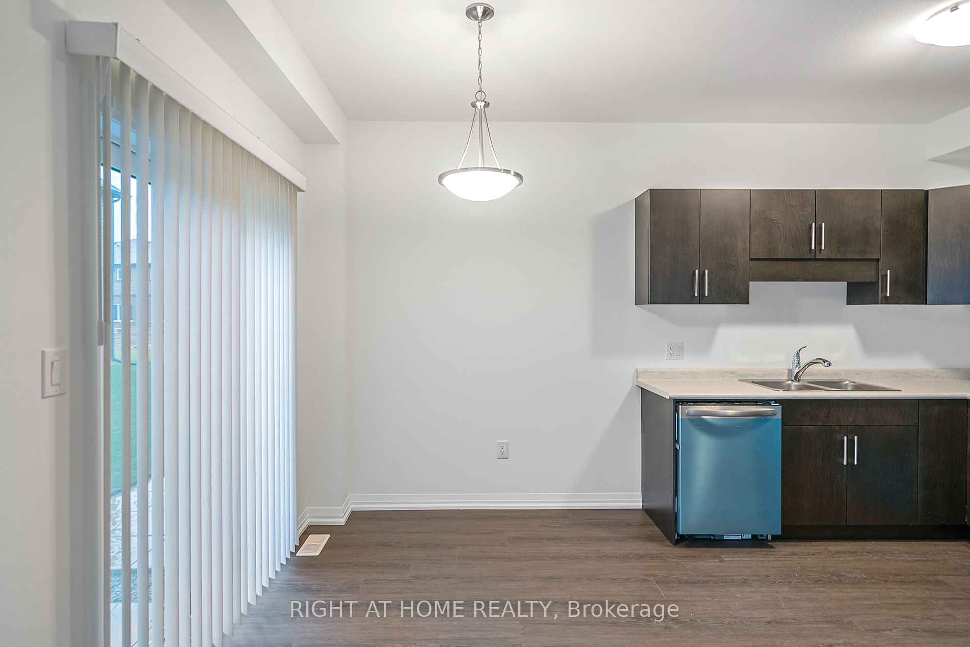 66 Alicia Cres