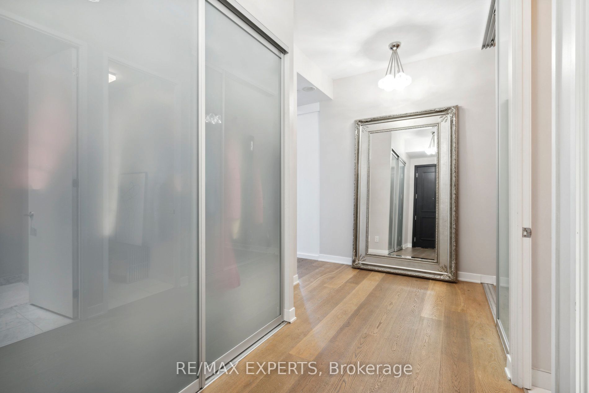 90 Park Lawn Rd PH-3007