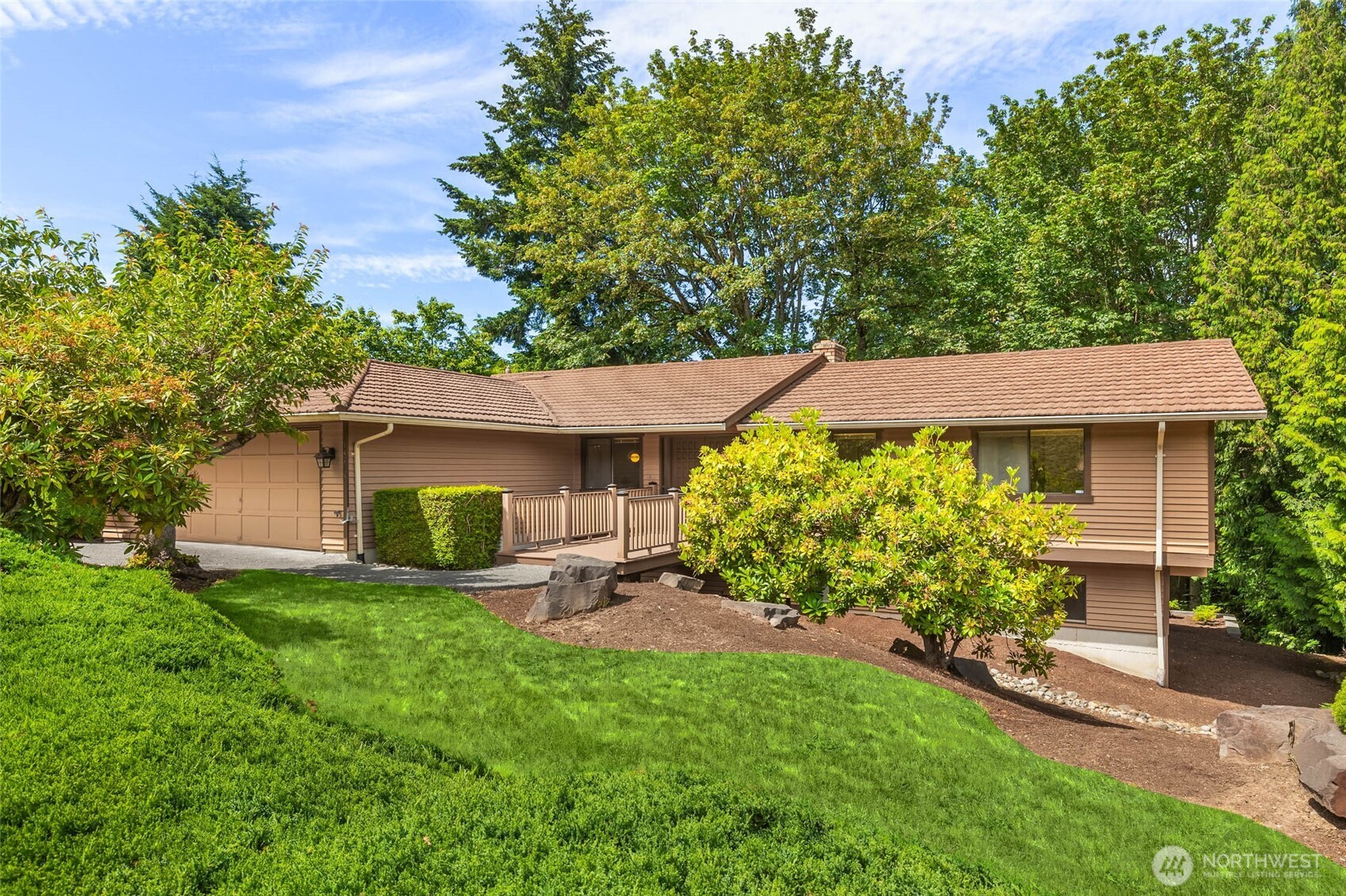 Bellevue - 14724 SE 49th Street