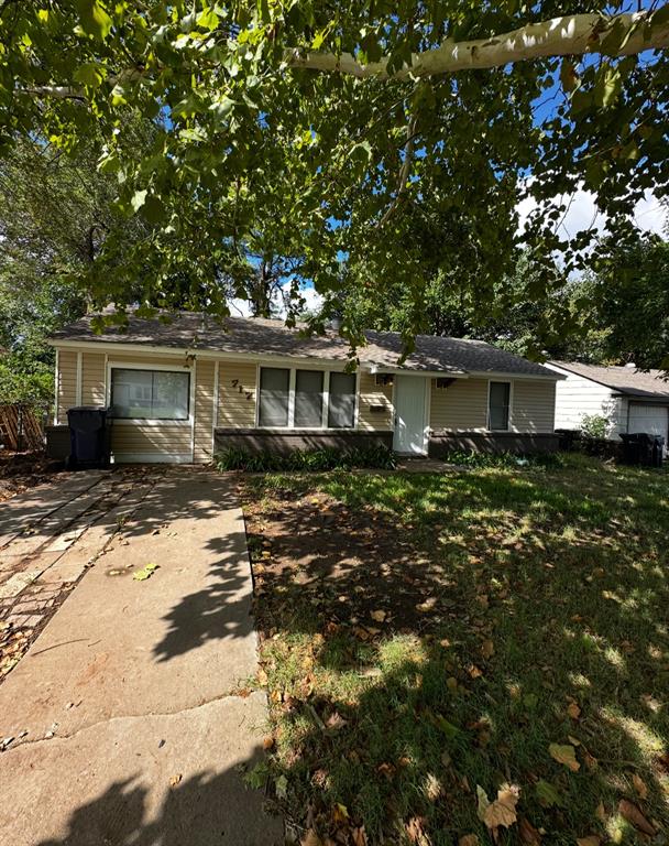 INVESTMENT OPPORTUNITY! Fantastic location. brand new flooring and full interior paint in August 2024. Fully fenced in backyard. Ice cold central AC! Selling AS IS condition