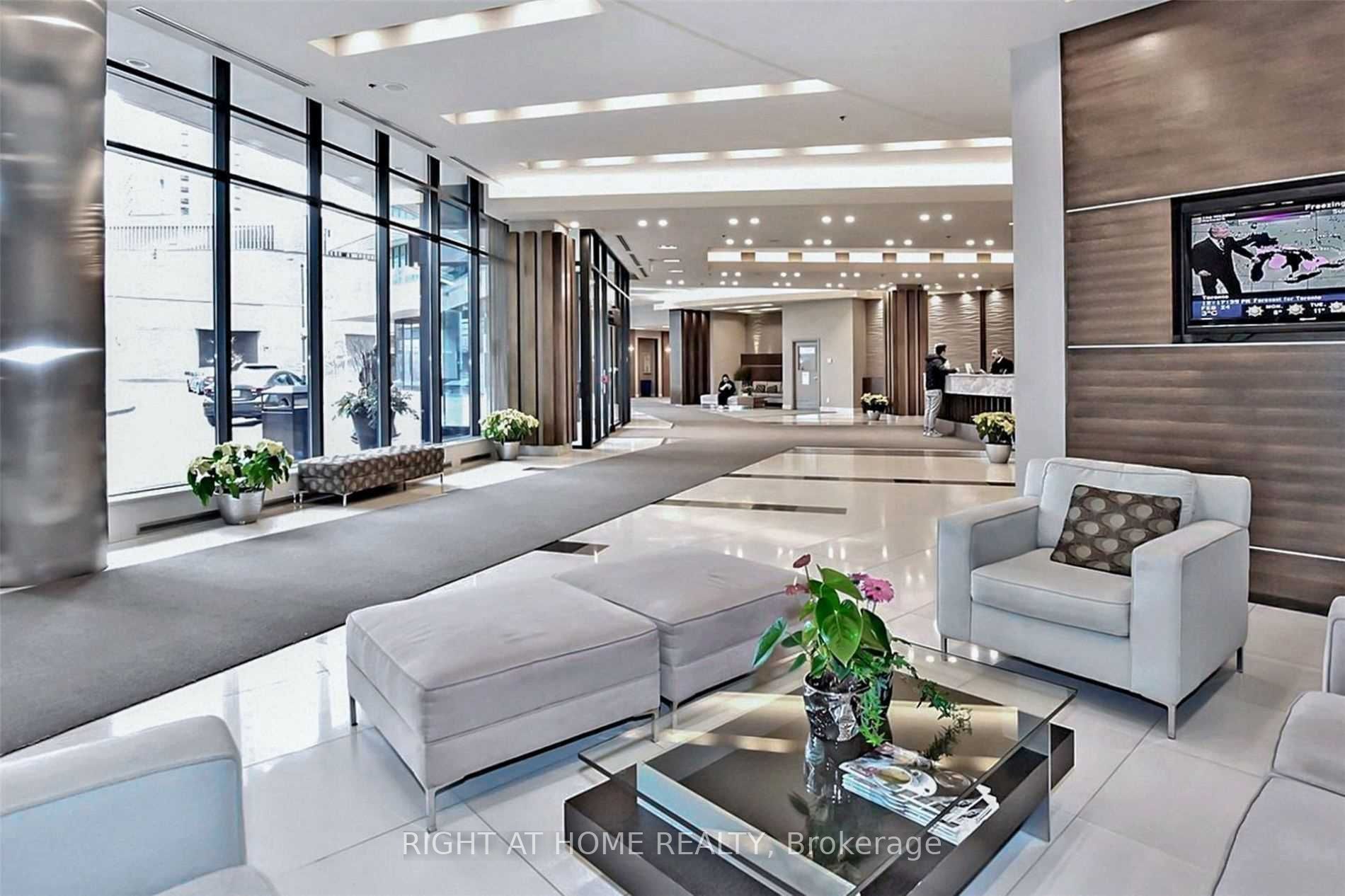 33 Bay St 3401