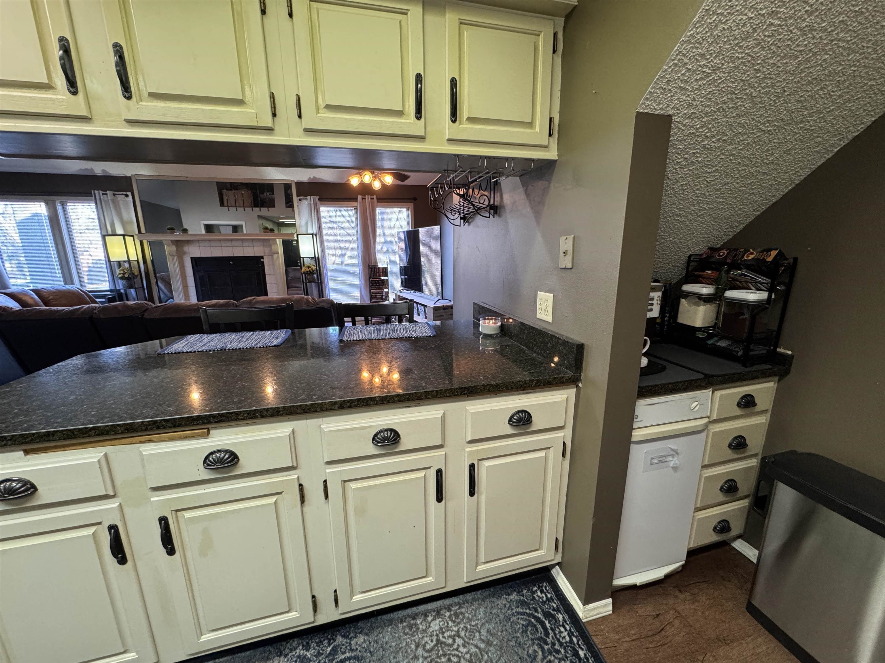 2421 S Yellowstone St