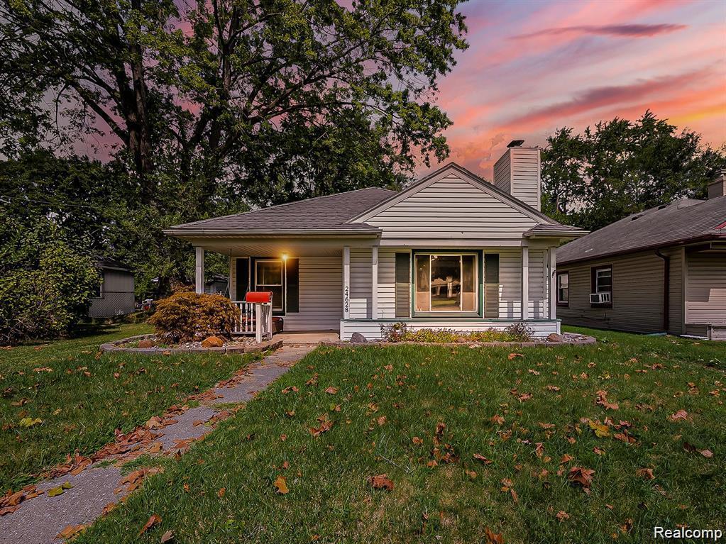 Welcome to this beautifully remodeled 2-bedroom, 1-bath home in Dearborn Heights! Featuring an open-concept layout where the spacious kitchen flows into the living room, this home is perfect for both entertaining and everyday living. and the peaceful neighborhood setting. Move-in ready and waiting for you to call it home—schedule your showing today!