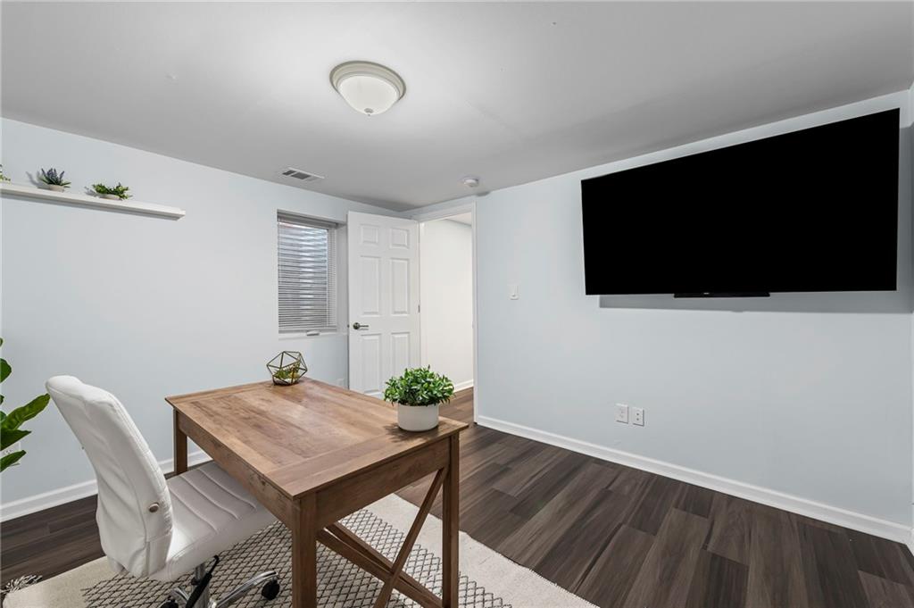 5814 Parkview Avenue