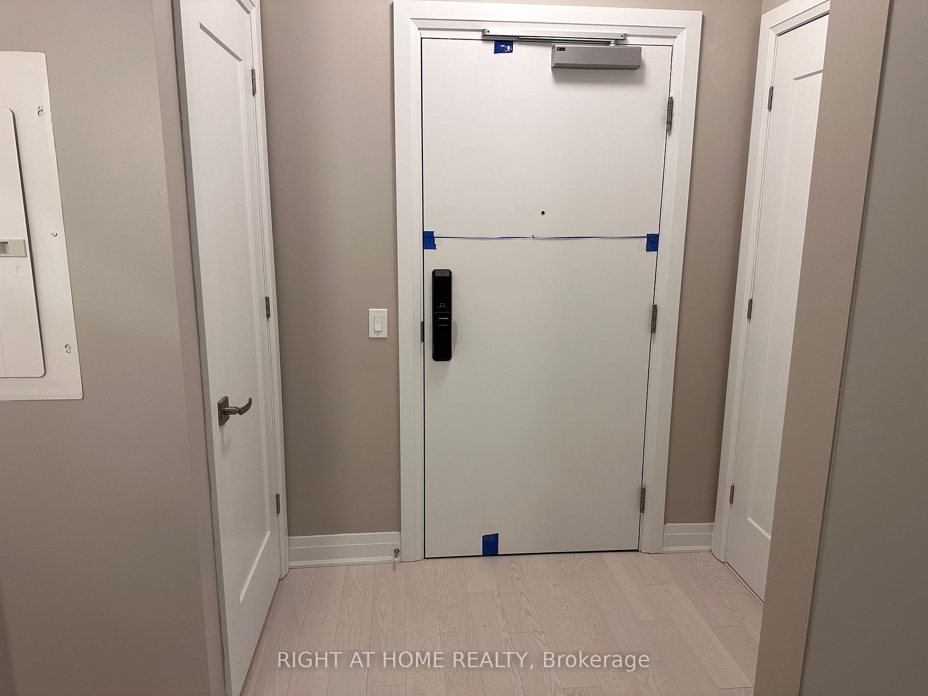 460 Gordon Krantz Ave 621