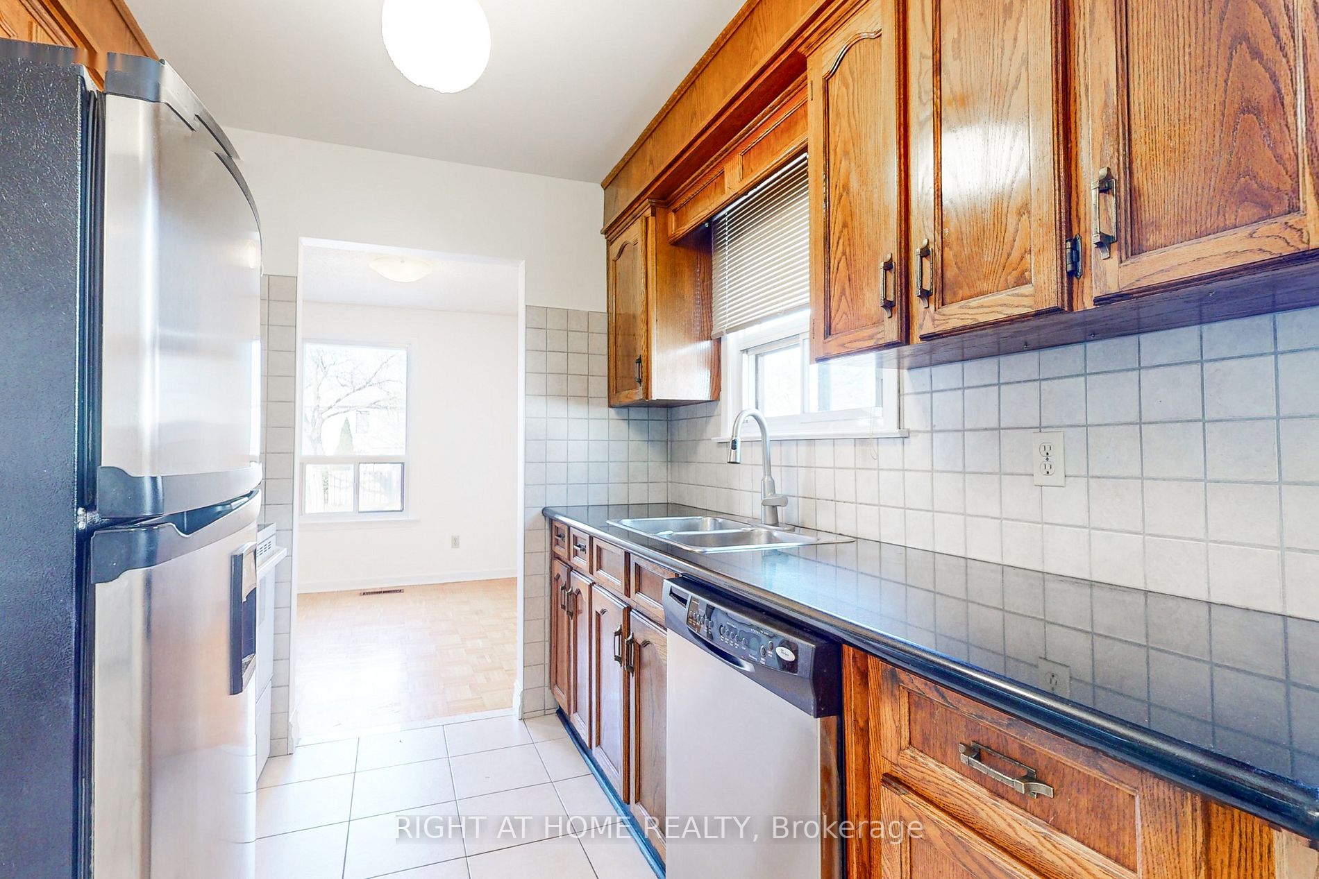 57 Lillooet Cres