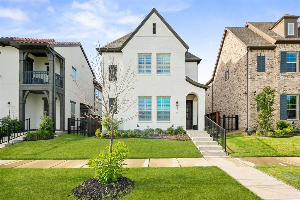 3919 Honeycutt, Drive Frisco, TX