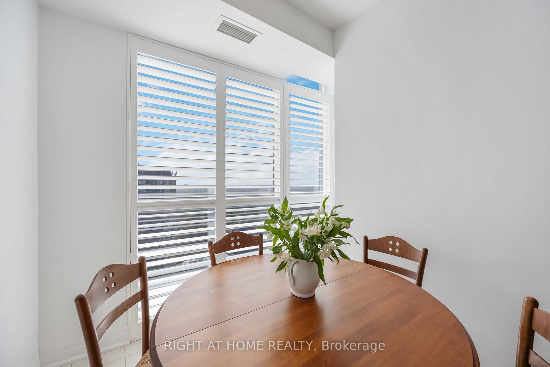 500 W St Clair Ave 1901
