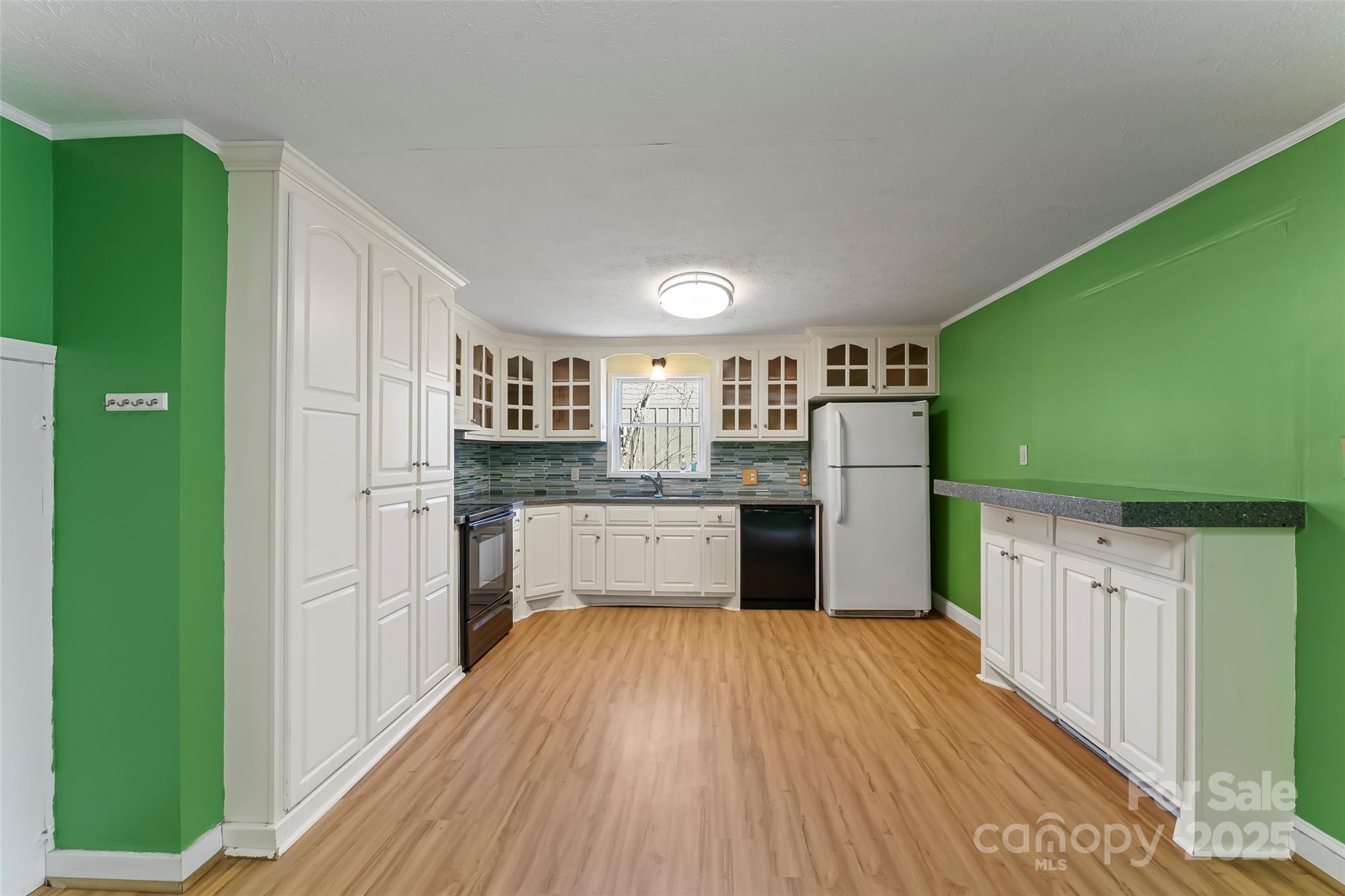 107 Burkemont Avenue