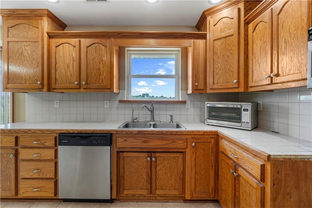 26060 E B Highway