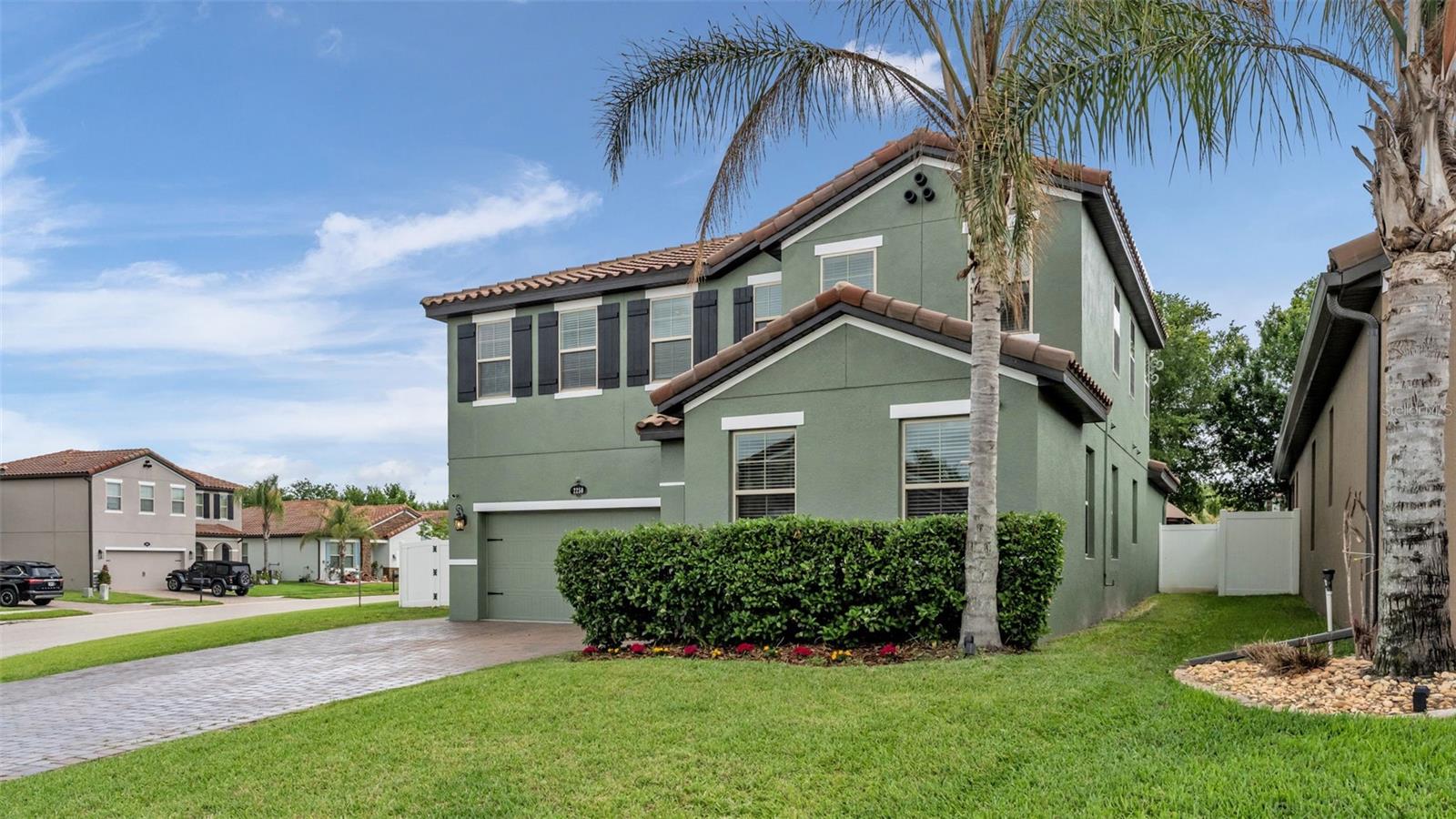 2250 Bella Luna Circle