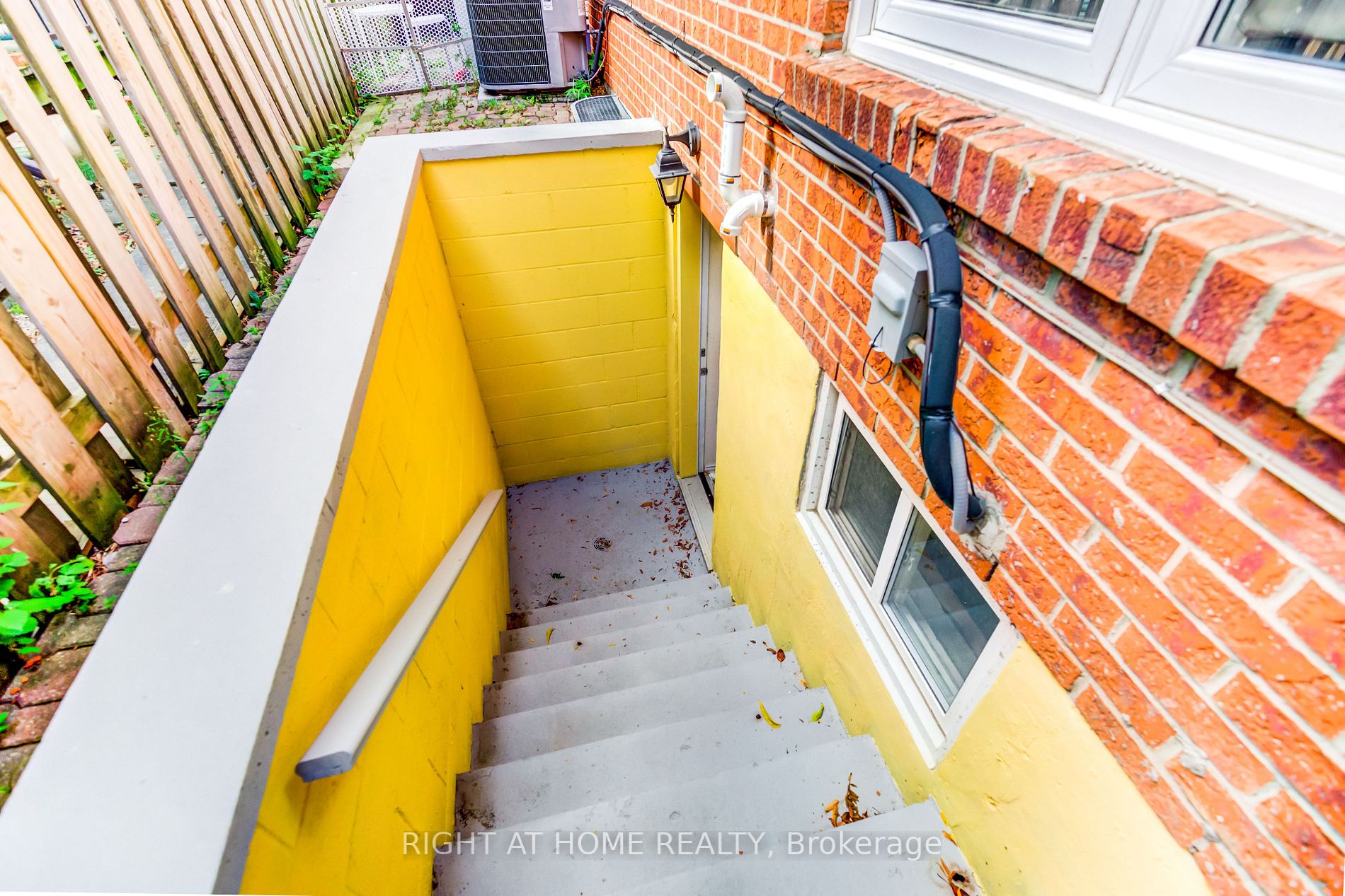 4 Temagami Crt