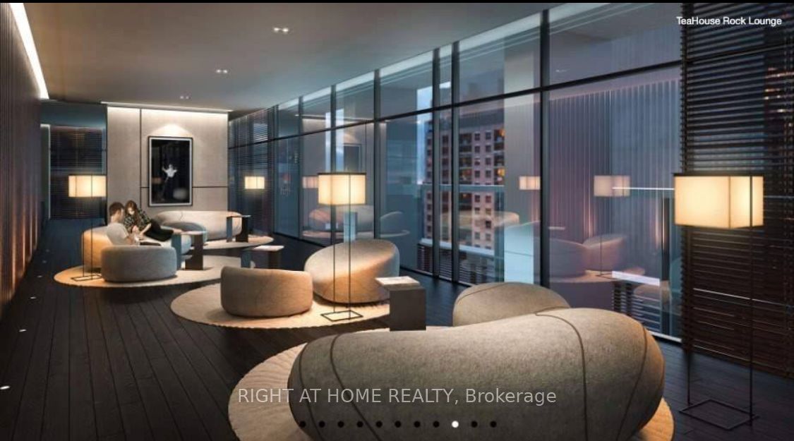 501 Yonge St 2303
