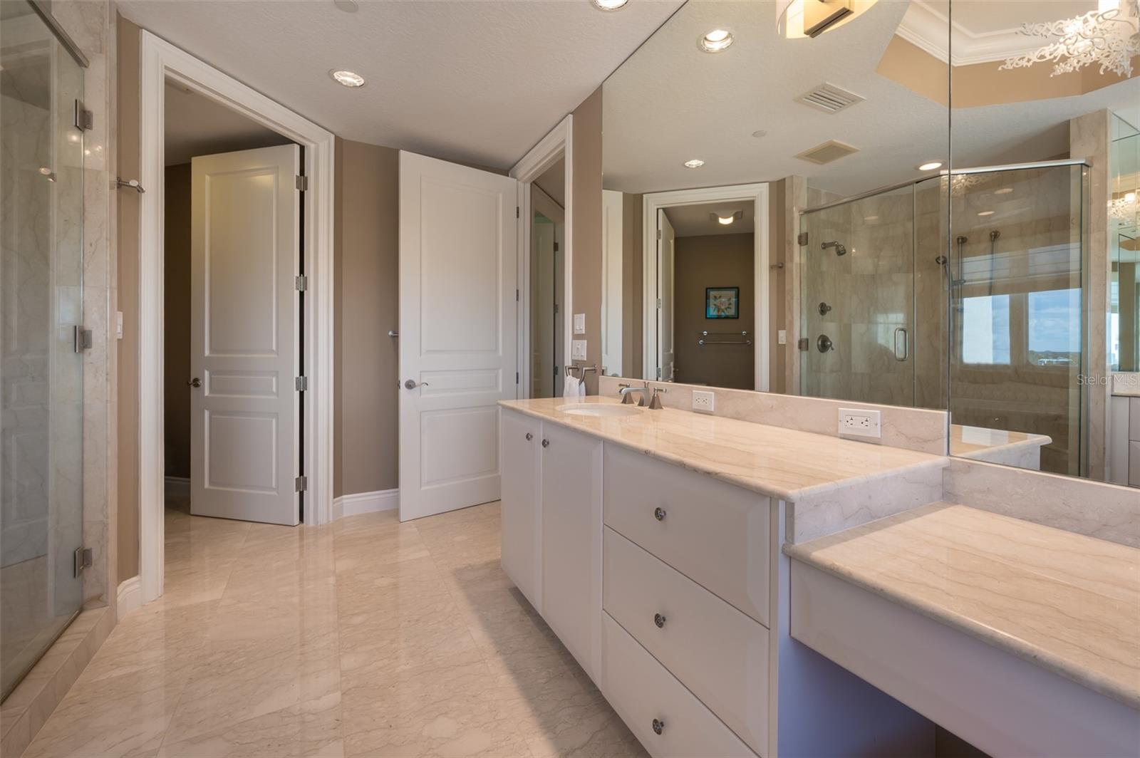 2050 Benjamin Franklin Drive A601