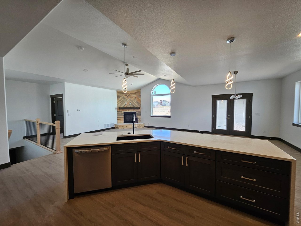 16505 Fairbanks Ct N