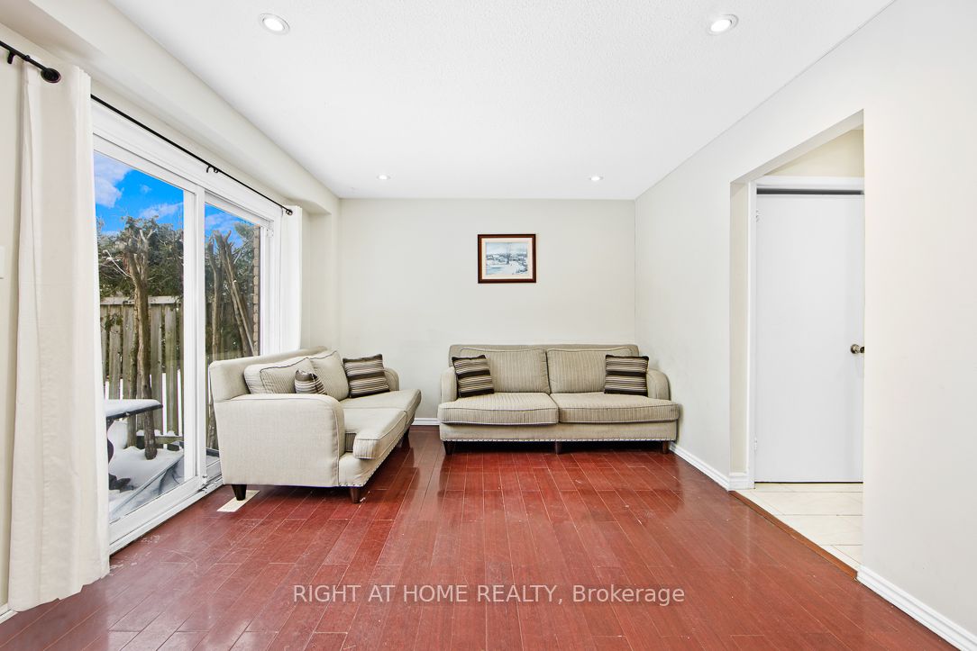 50 Silver Bell Grve 5