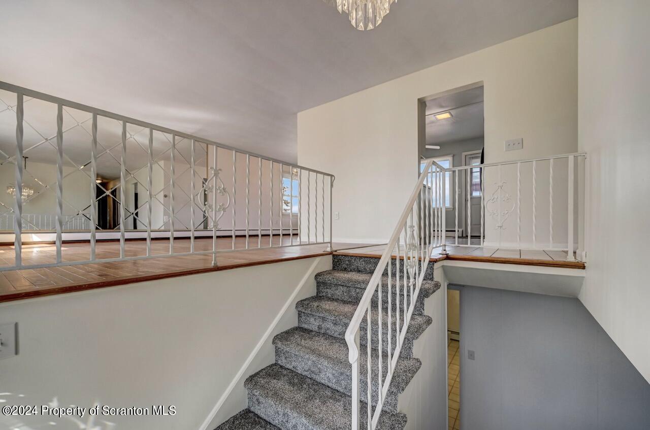 437 Jessup Avenue
