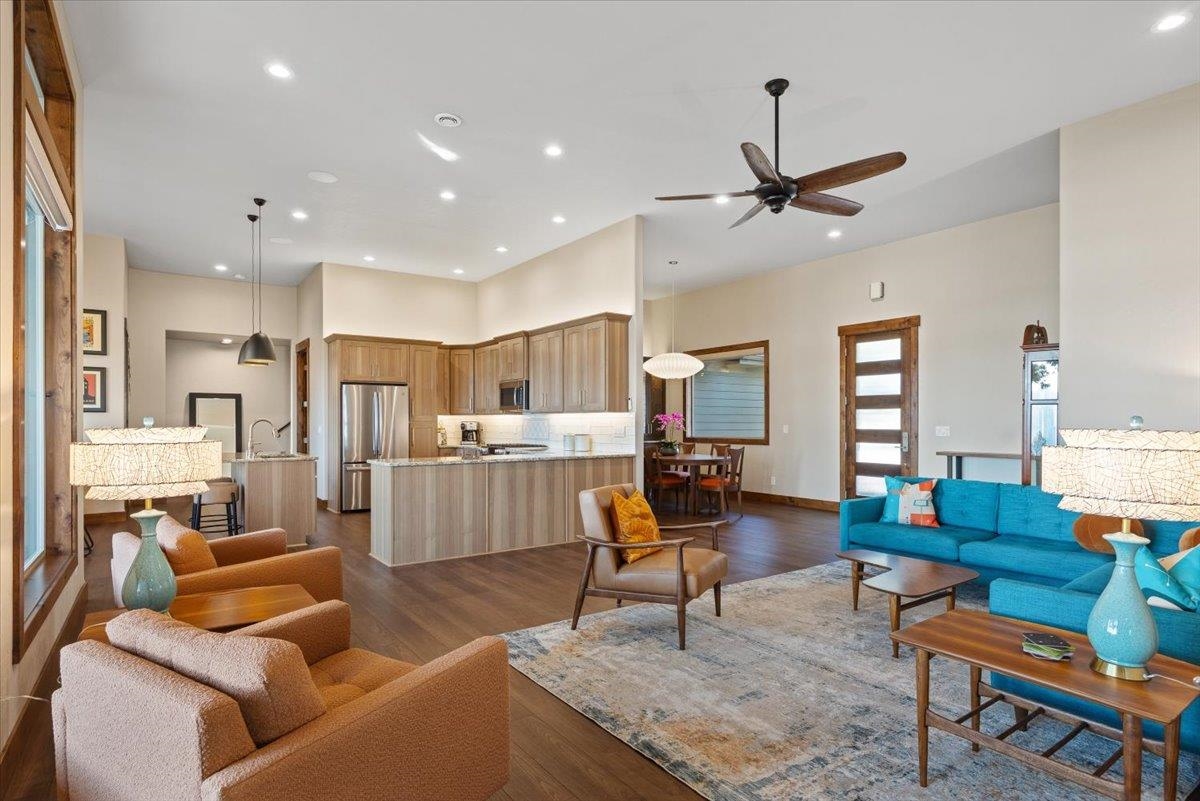 13106 E Copper River Ln