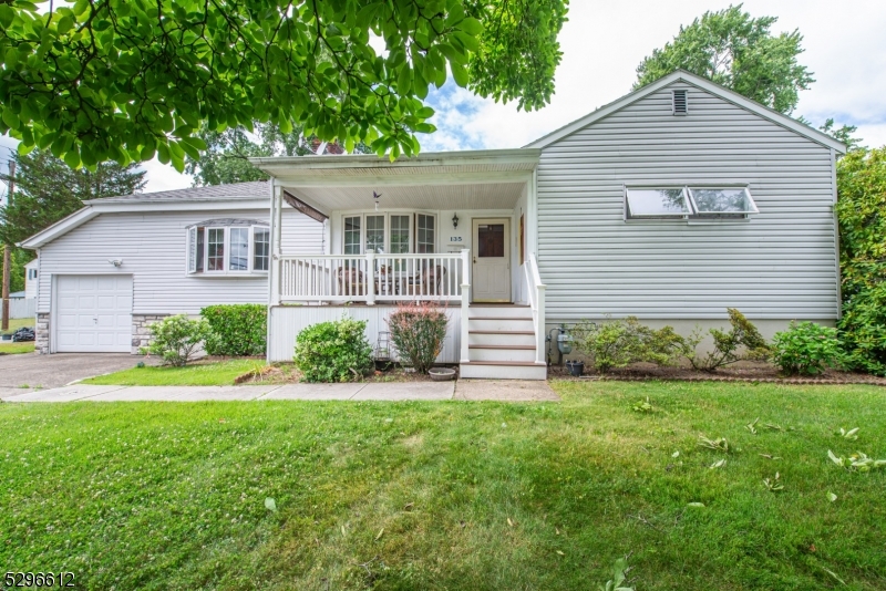 135 Allentown Rd, Parsippany-Troy Hills Twp., NJ