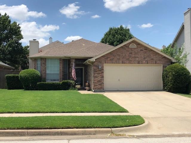 Must See!!, Beautiful 3 bedroom, 2 bath home in Keller ISD, Great open floorplan, Gas Fireplace, KitchenAid stainless steel Appliances, upgraded cabinetry with window seat in the kitchen, New flooring in Living Room and Dining Room, Patio in backyard is also accessible from Master Bedroom, Dual vanities in master bath, separate shower and garden tub, Storm doors in front and back, Great yard. Near schools, shopping, entertainment and restaurants. Buyer or Buyer's agent to verify all information, schools, measurements, etc.