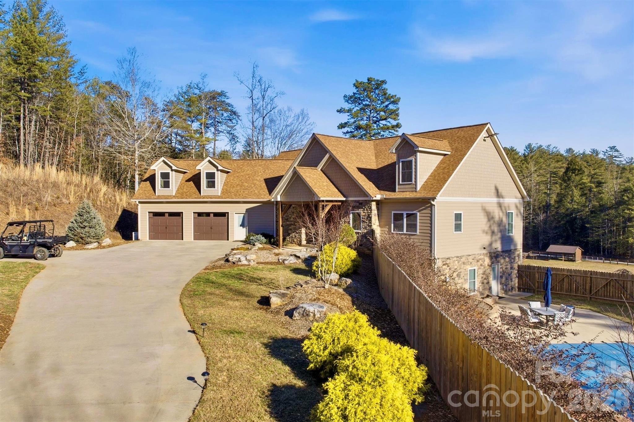 1510 Royal Lane