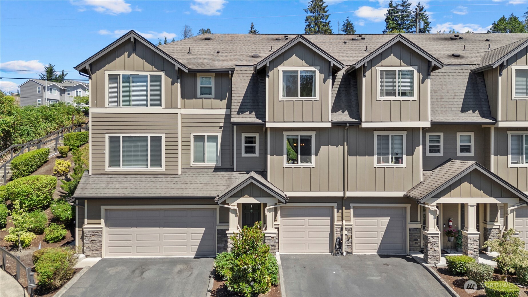 1900 Weaver Road L102