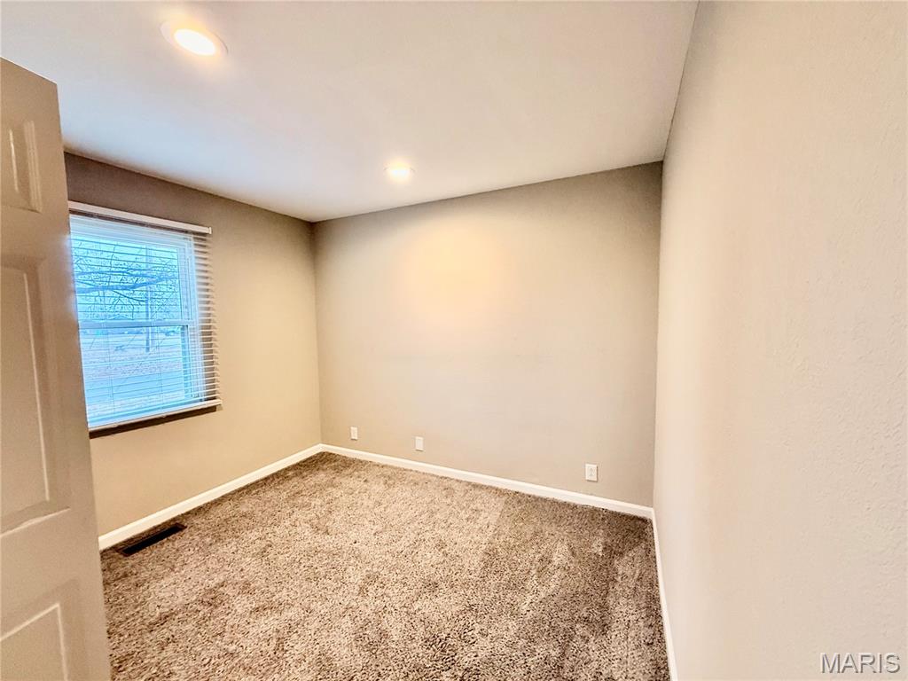 101 Meadowbrook Drive
