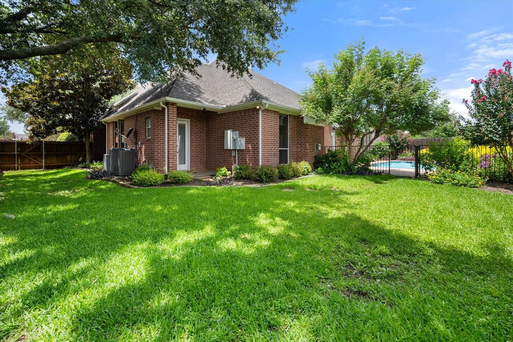 5505 Moorewood Drive