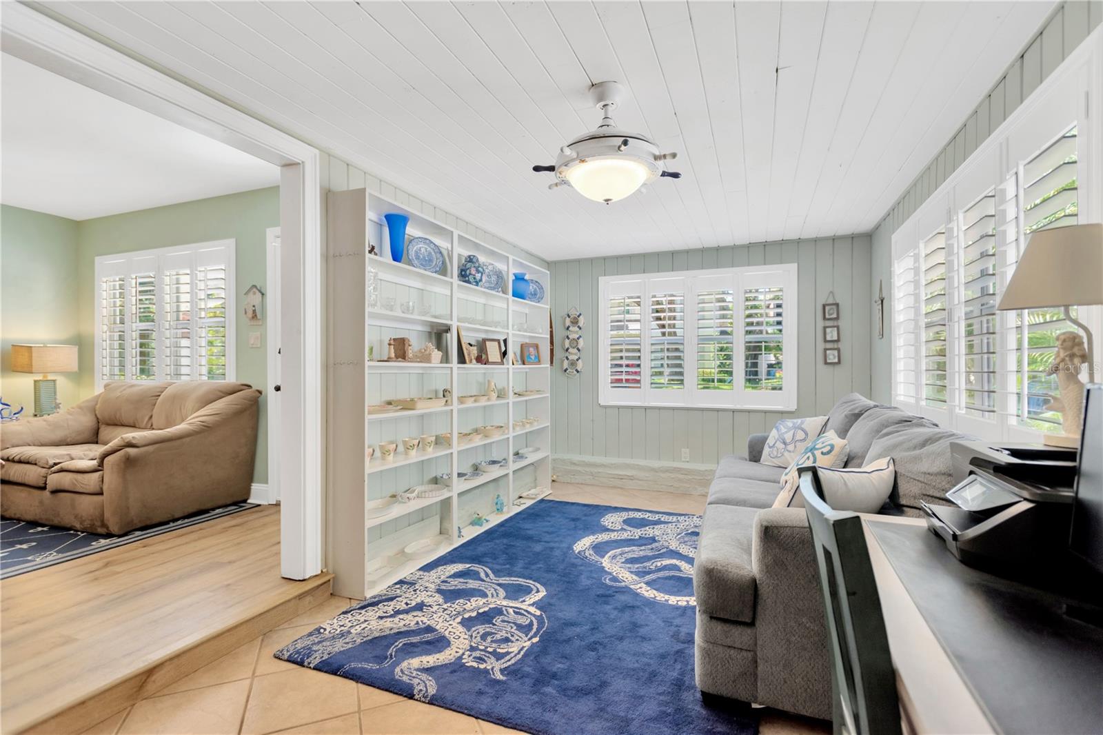 3129 W Villa Rosa Street
