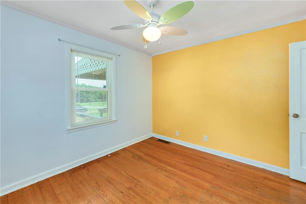 2731 S Northern Boulevard