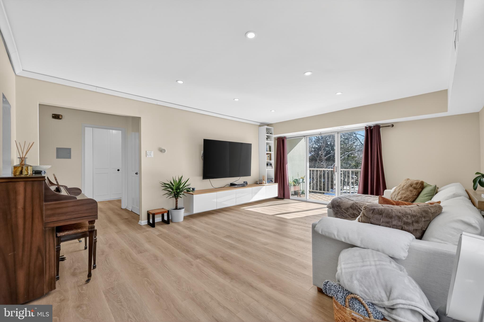 419 Drummers Lane 419