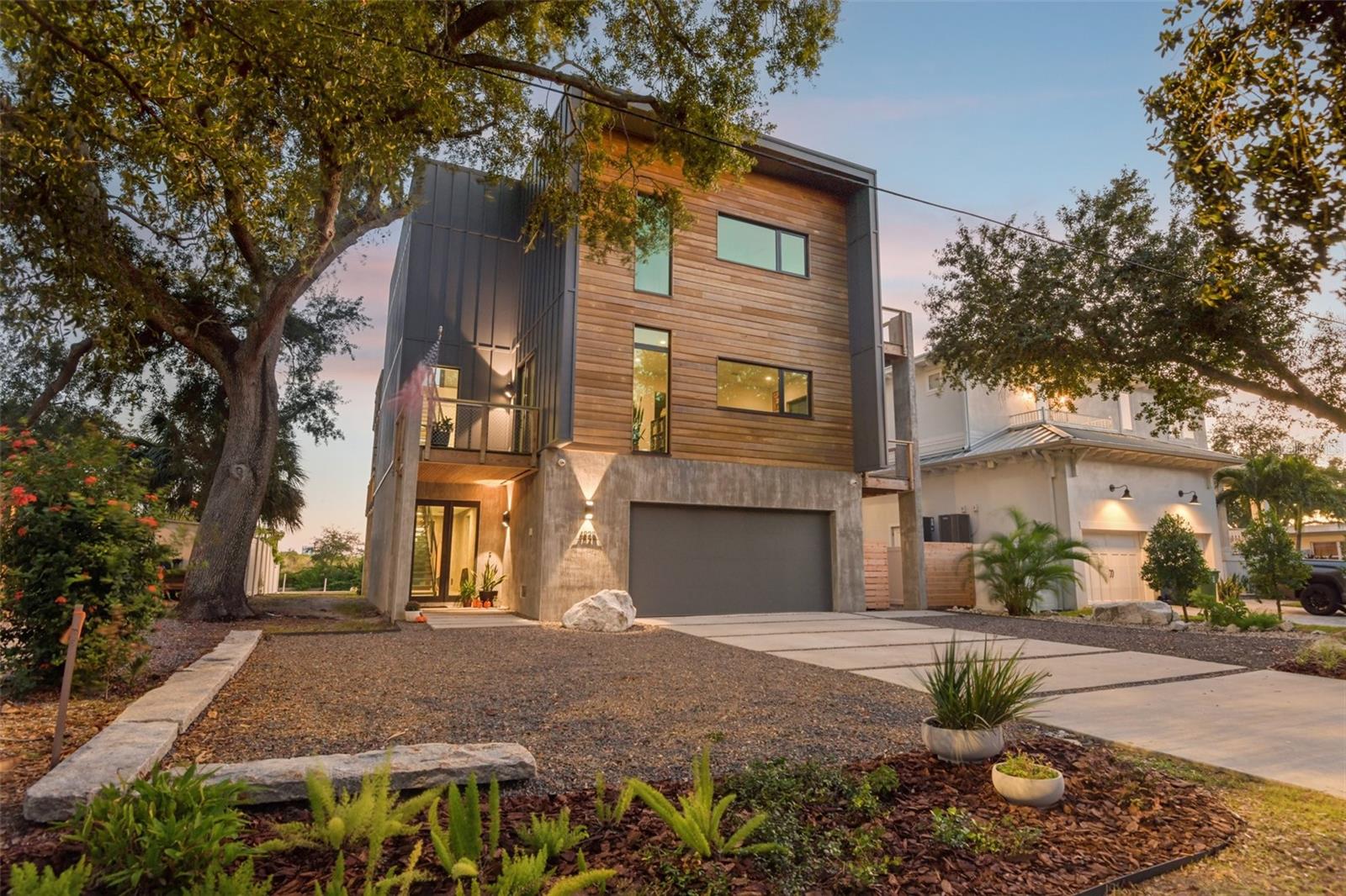 4828 W Flamingo Road