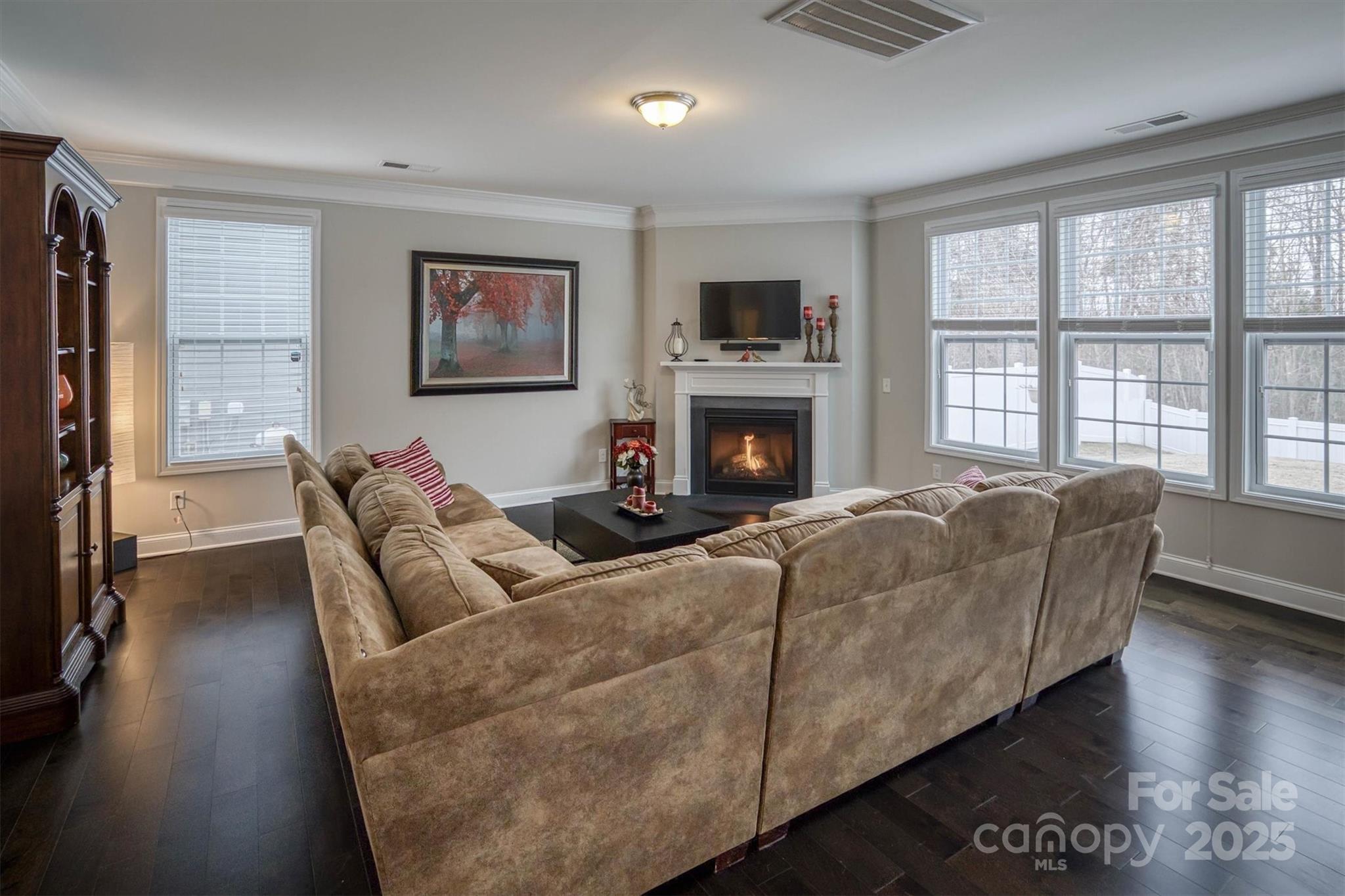 3836 Lake Breeze Drive
