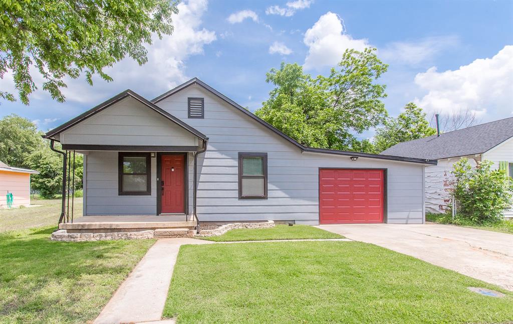 Investment Opportunity Near OU! Discover this charming 2-bedroom, 1-bath home in the heart of Norman, OK —just minutes from the University of Oklahoma campus! Perfect for students or investors!  Key Features: Recently remodeled with modern updates, Beautiful hardwood floors throughout, Stainless steel appliances in a stylish kitchen, Spacious 1-car garage for convenience, Huge yard — perfect for entertaining, pets, or future expansion. Located close to OU, shopping, dining, and entertainment, this home offers an unbeatable combination of comfort and location. Don’t miss this chance to own a fantastic rental property in a highly desirable area!  Schedule a showing today — this one won’t last long!