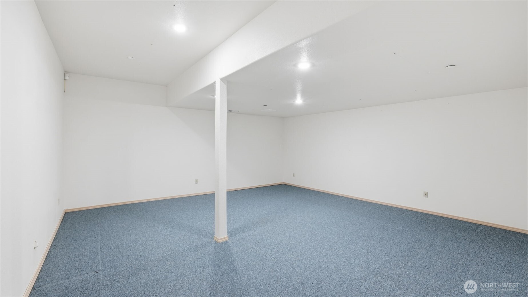 18432 W Lake Desire Drive SE